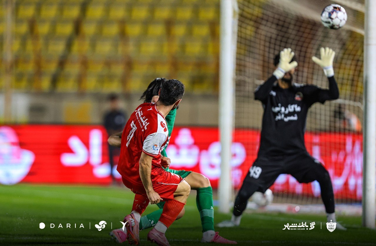 محمد عمری- پرسپولیس