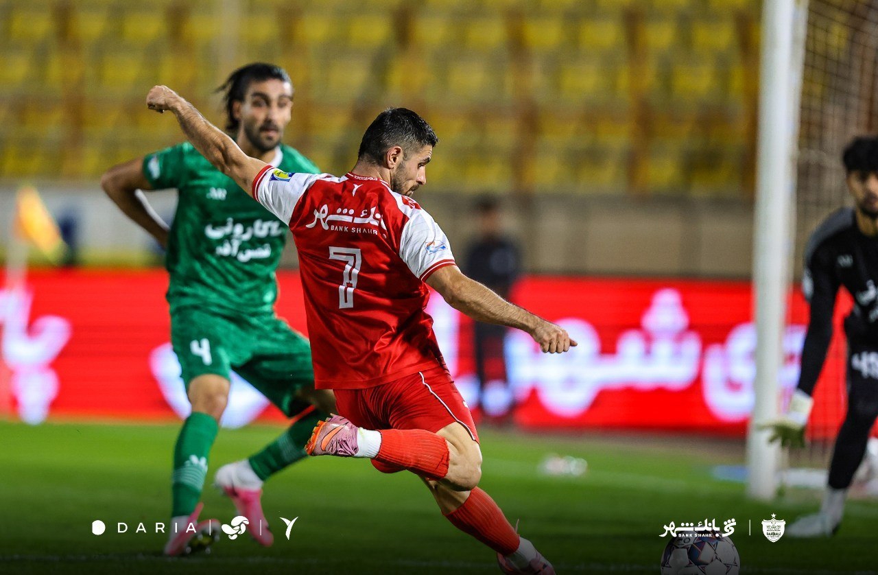 محمد عمری- پرسپولیس