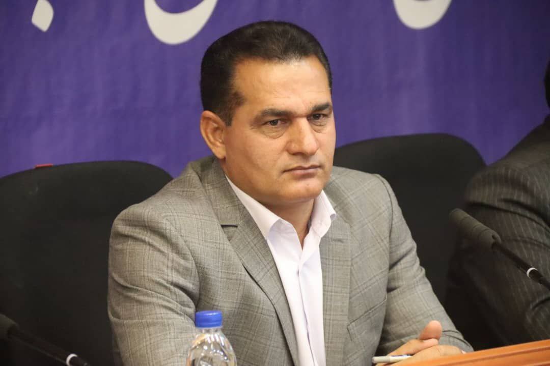 افشین حسنی