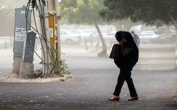 هشدار رگبار و بادهای شدید در ۱۱ استان تا روز سه‌شنبه