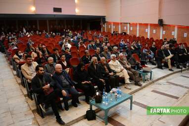 برگزاری عصر شعر و موسیقی بهار در تالار وحدت و تجلیل از روسای انجمن‌های ادبی 