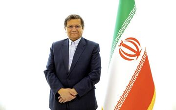  همتی: چهار سال پیش رو را آخرین فرصت برای اصلاح شرایط اقتصادی می دانم/ فقط با پرداخت یارانه نمی توان قدرت خرید را افزایش داد