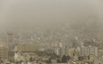 گرد و غبار مدارس سه شهرستان فارس را تعطیل کرد