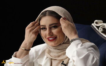 منظور سحر قریشی از انتشار این عکس چیست؟|عکس عجیب سحر قریشی دست در دست مرد این روزهای زندگی اش+ تصویر
