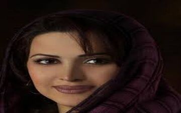 پوشش و ظاهر متفاوت کمند امیرسلیمانی، خارج از کشور
