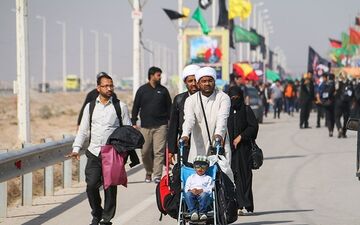 امروز 127 هزار زائر اربعین از مرز مهران عبور کردند/۱۳ هزار زائر وارد شدند