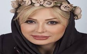 شلوار پاره و عجیب بازیگر زن مشهور