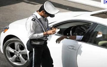 حرکت با دنده عقب در آزادراه و بزرگراه 5 تا 7 نمره منفی به همراه دارد 