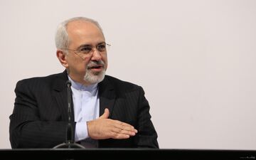 ظریف: مردم ایران تهدید و فشار را با مقاومت جواب می‌دهند
