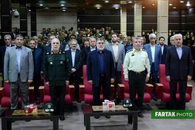 نشست فعالان اقتصادي استان با فرمانده سپاه نبي اكرم(ص)