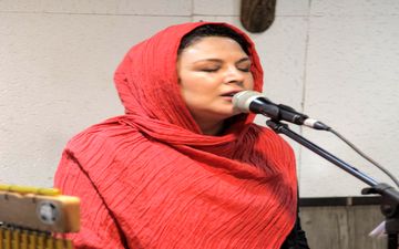  خانم بازیگر از برگزاری کنسرت اش می گوید