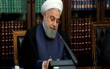 رئیس جمهور درگذشت حسین کاظم پور اردبیلی را تسلیت گفت