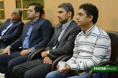 نشست معاون سیاسی وزارت کشور با معتمدین کرمانشاه