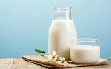  برای خواب بهتر چه شیری بنوشیم؟گرم یا سرد؟
