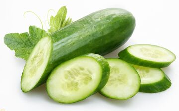  فواید خوردن خیار در طول روز