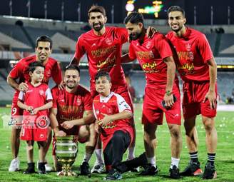 جشن اهدای جام قهرمانی سوپر جام به پرسپولیس