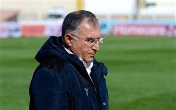 غیبت ستاره پرسپولیسی نساجی/ هواداران مقابل تراکتور به تیم انرژی بدهند