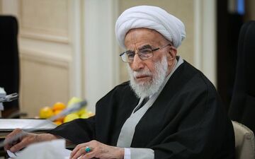 پیام تسلیت آیت‌الله جنتی به مناسبت انفجار در بندر شهر بیروت
