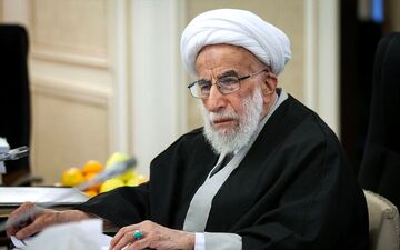 پیام تسلیت آیت‌الله جنتی به مناسبت انفجار در بندر شهر بیروت
