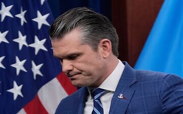 وزیر جنگ آمریکا باز هم با زبان تهدید ایران را به مذاکره دعوت کرد 