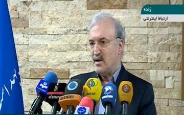 نمکی: پروتکل‌های بهداشتی رعایت نشود کشور با چالش مواجه می‌شود