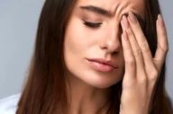 لرزش پلک‌های چشم چه زمانی خطرناک تلقی میشود؟