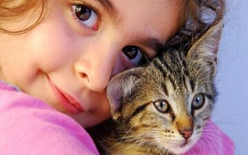 فواید نگه داشتن حیوان خانگی برای کودکان