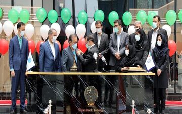 مشارکت 2.8 میلیون نفر در چهارمین عرضه اولیه بورس تهران