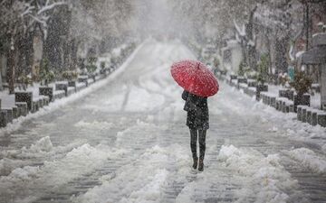 ‌برف و باران در بسیاری از شهرها/کاهش ۱۰درجه‌ای دما در شمال و شمال‌ شرق