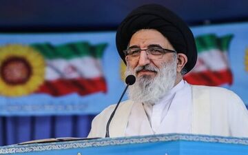 انتقاد باید از طریق قانونی پیگیری شود