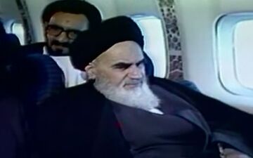 پاسخ جالب امام خمینی (ره) به خبرنگار و احساس ایشان از بازگشت به ایران +فیلم 