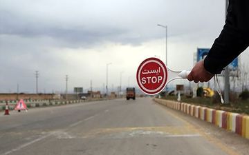 تصادف پژو با ماشین پلیس محموله تریاک را لو داد 