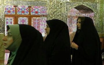 «نیوشا ضیغمی» در حرم شاهچراغ+عکس