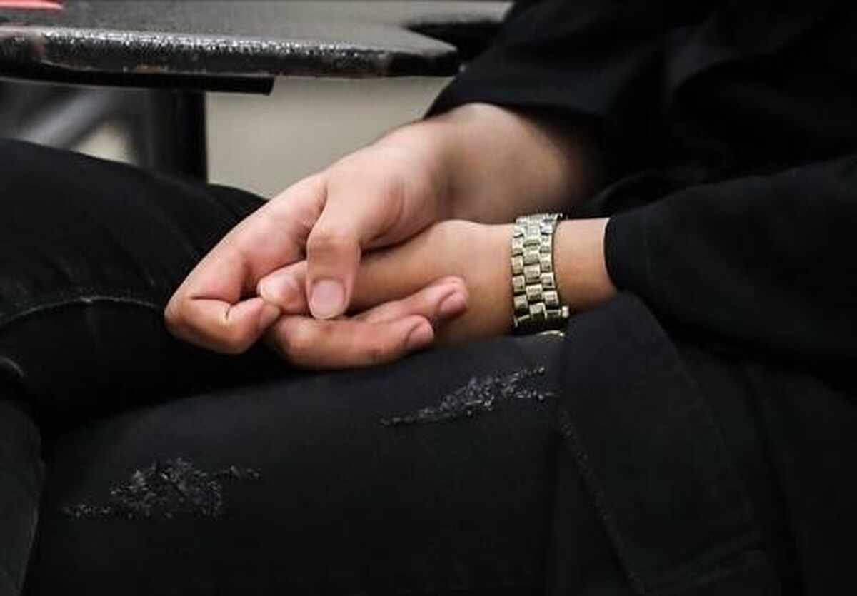 پیامک ناشناس زندگیم را نابود کرد/ شوهرم با دختر منشی ...