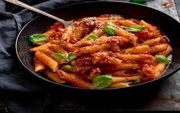 طرز تهیه یک غذای همه پسند|  پنه با سس گوجه فرنگی 