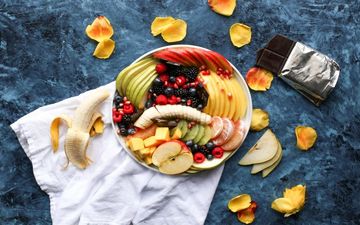 آداب صحیح میوه خوردن از منظر طب سنتی