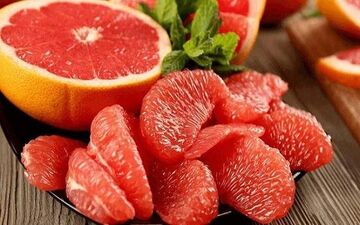 میوه ای که اضافه وزن تان را به زانو در می آورد