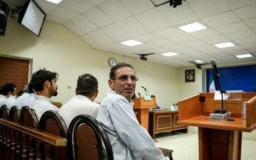 تشییع جنازه وحید مظلومین ملقب به سلطان سکه +فیلم