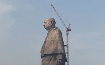 رونمایی از بلندترین مجسمه‌ی جهان با ۱۸۲ متر ارتفاع +فیلم 