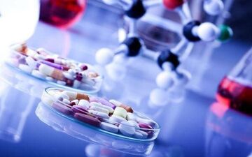 از عواقب خطرناک درمان خودسرانه کرونا باخبرید؟