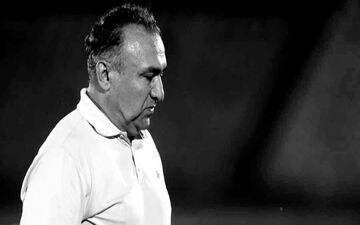 پیکر نادر دست نشان در آرامگاه سید ملال قائمشهر آرام گرفت