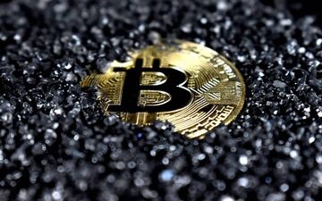 قیمت طلا در کانال جدید؛ قیمت سکه متزلزل شد/ بیت‌کوین در انتظار پیروزی دونالد ترامپ 