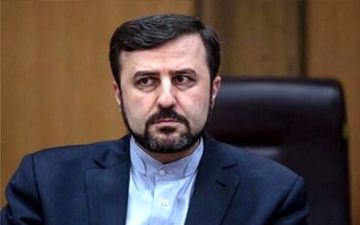 
معاون عراقچی: اولویت ما در حال حاضر مذاکره با آمریکا نیست/ پیام‌هایی رد و بدل می‌شود 