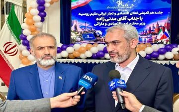 وزیر اقتصاد: گمرکات باید به محل عبور تبدیل شوند نه توقف