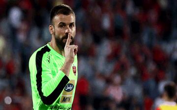 کری سنگین گلر پرسپولیس برای استقلالی ها