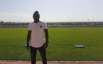 حضور گادوین منشا در محل تمرینات پرسپولیس