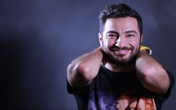 کنایه داریوش ارجمند به تبلیغات بازی کردن نوید محمدزاده