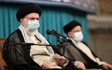 رهبر معظم انقلاب: روابط ما با دولت‌ها، به روابط و رفتار آنها با ایران بستگی دارد/ مشکلات و سختی‌های افغانستان کار آمریکایی‌ها است