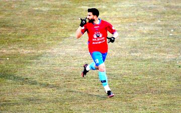 تماس مدیرعامل نساجی برای تمدید با هافبک پرسپولیسی