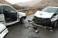 حادثه دلخراش در اراک؛ برخورد شدید مزدا و پژو ۴۰۵ جان ۲ نفر را گرفت	